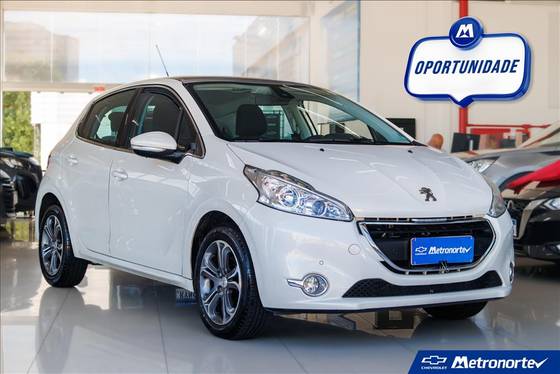 PEUGEOT 208 1.6 GRIFFE 16V FLEX 4P AUTOMÁTICO